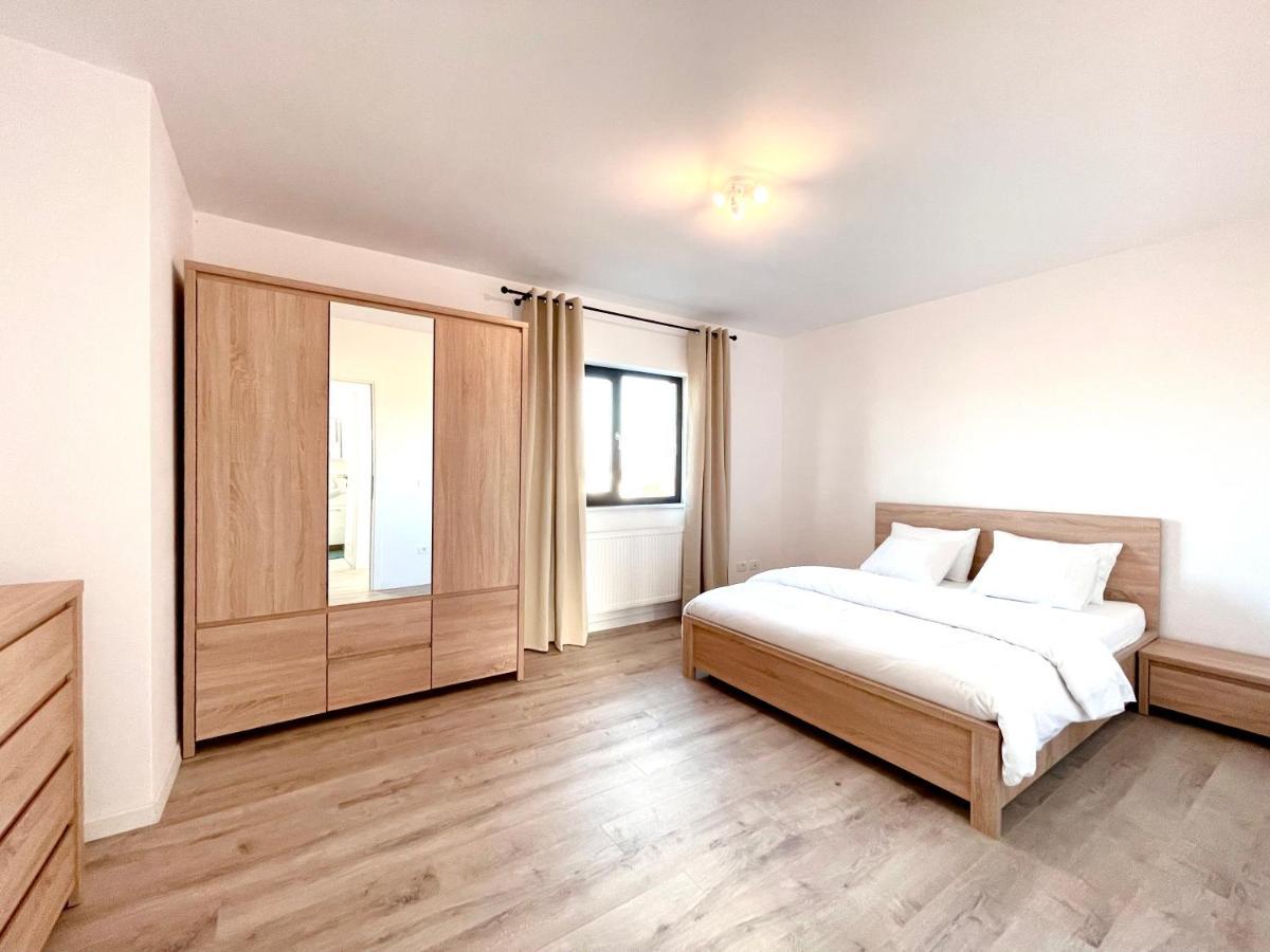 Express Estates Lägenhet Lisaura Exteriör bild